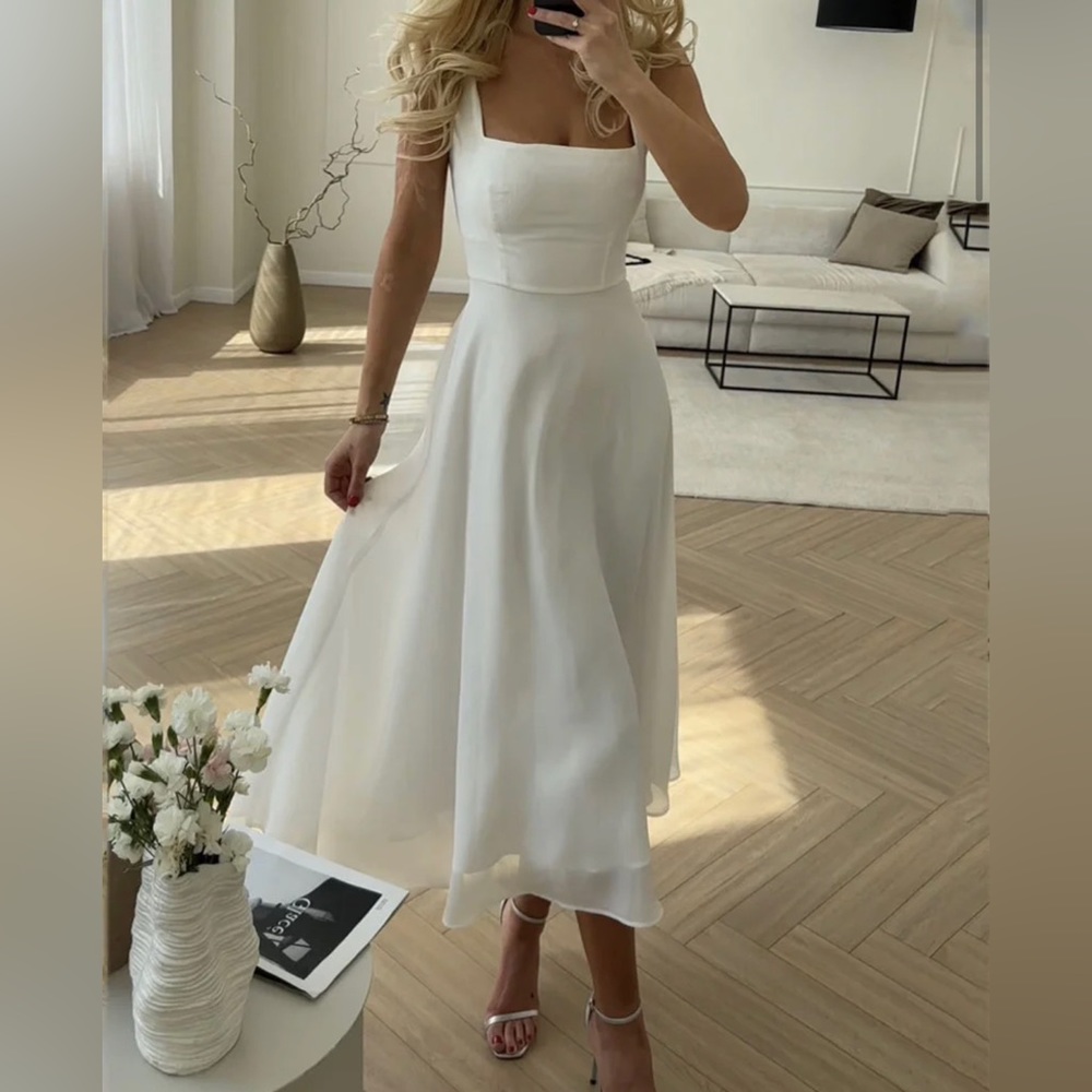 Norabele Elegant Solid Square Neck Chiffon Dress